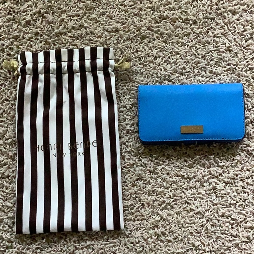 NWOT-Henri Bendel New York-phone case wallet